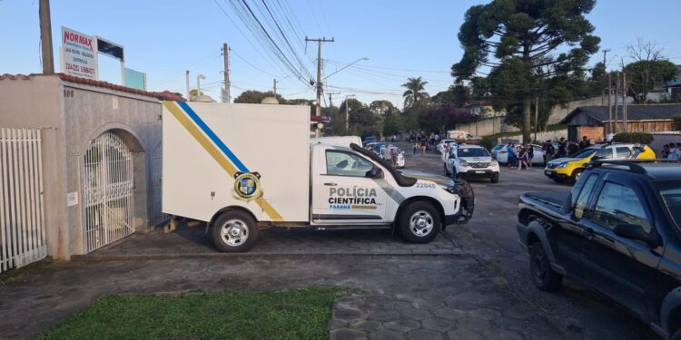 Polícia investiga assassinato de rapaz no Abranches; criminosos atiraram mais de 40 vezes