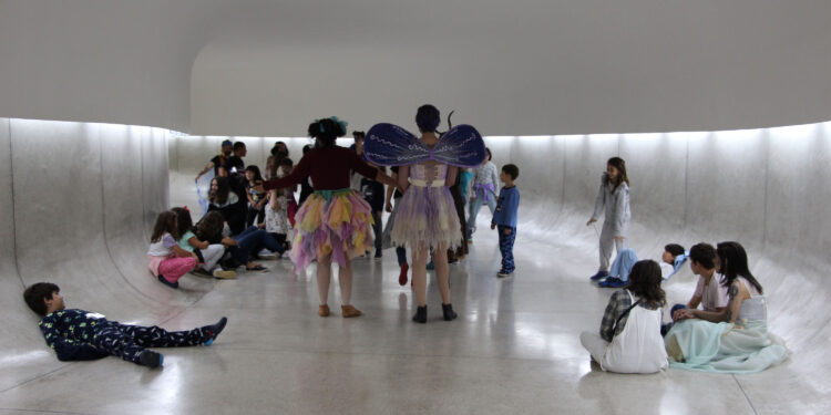 Museu Oscar Niemeyer promove nova edição da atividade infantil “Uma Noite no MON”