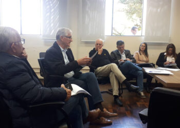 Conselho de sanidade agropecuária alerta sobre cuidados para a gripe aviária