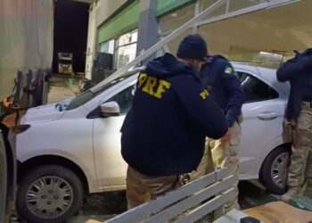 PRF prende homem após perseguição e invasão à loja na BR-376 no Paraná