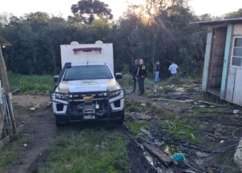 Corpo é encontrado enterrado e coberto com cal no Caximba