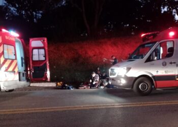 Idoso morre atropelado por carreta na região metropolitana de Curitiba