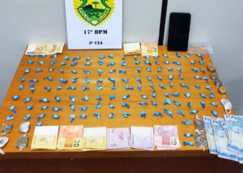 Equipe policial descobre ponto de tráfico de drogas próximo a uma distribuidora de bebidas