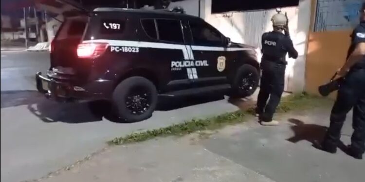 Polícia Civil e PRF deflagram operação contra associação criminosa ligada a roubos de carga