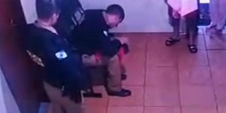 Policial militar salva bebê de 15 dias em Curitiba, veja o vídeo