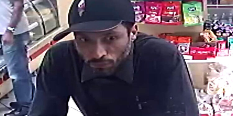 Polícia procura criminoso que está realizando assaltos no bairro Cajuru em Curitiba, veja o vídeo