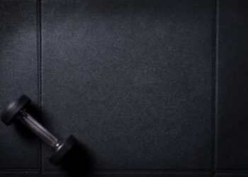 Tragédia em academia: Jovem de 23 anos morre após passar mal durante treino