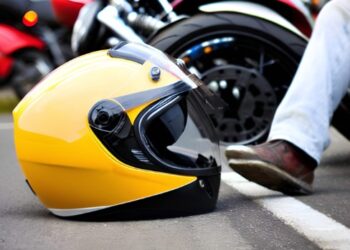 Donos de cão que causou acidente com motociclista são condenados pela Justiça