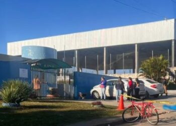 Pai é morto a facadas quando deixava o filho em creche no Paraná