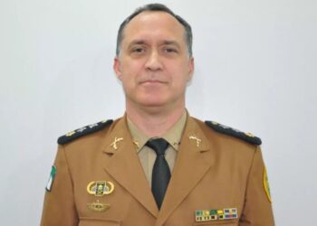 Coronel da PM é transferido de unidade, impedido de trabalhar no mesmo batalhão que o filho