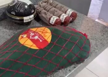 Mulher é detida ao tentar furtar salames premium e presunto espanhol em mercado