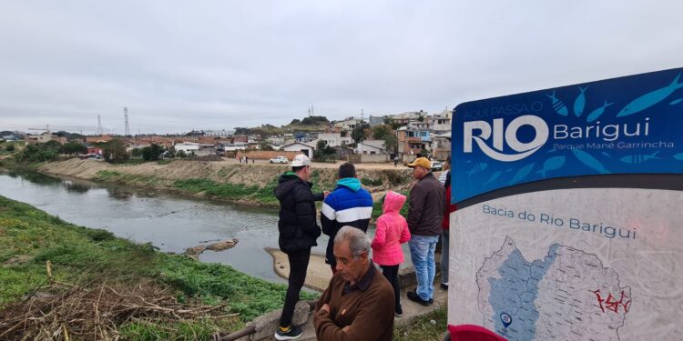 Corpo é encontrado dentro do Rio Barigui na Cidade Industrial de Curitiba