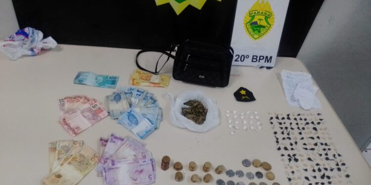 Operação policial resulta em prisão e apreensão de drogas em Curitiba