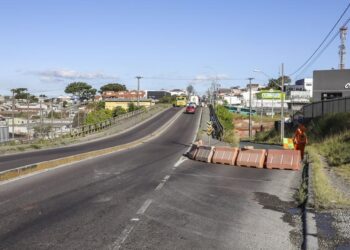 Avanço nas obras da Linha Verde Norte desvia trânsito de veículos para canaleta de ônibus