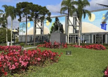 Veja os horários de funcionamento da Prefeitura de Curitiba nos dias de jogos da Seleção Feminina