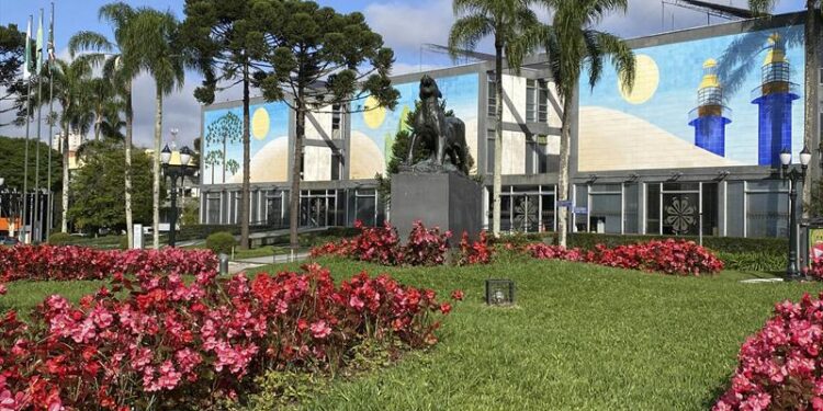 Veja os horários de funcionamento da Prefeitura de Curitiba nos dias de jogos da Seleção Feminina