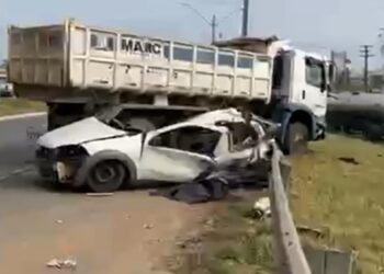 Casal morre em colisão com caminhão na Rodovia do Xisto
