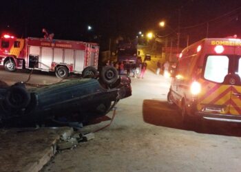 Motorista embriagado atropela quatro na calçada e deixa homem e criança gravemente feridos