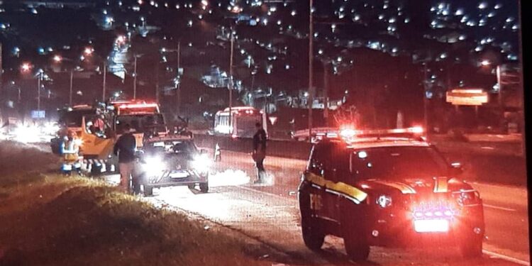 Homem morre atropelado na BR-116 em Colombo