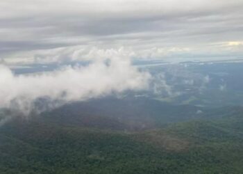 Buscas por monomotor desaparecido entram no terceiro dia na Serra da Prata, no litoral do Paraná