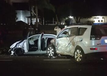 Três ficam feridos em acidente envolvendo mula na BR-368, no Paraná