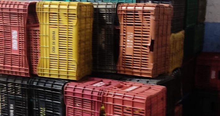 Polícia militar detém indivíduo e encontra 150 caixas furtadas na CEASA