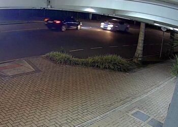 Motorista bêbado na contramão provoca acidente no Campo Comprido em Curitiba, veja o vídeo