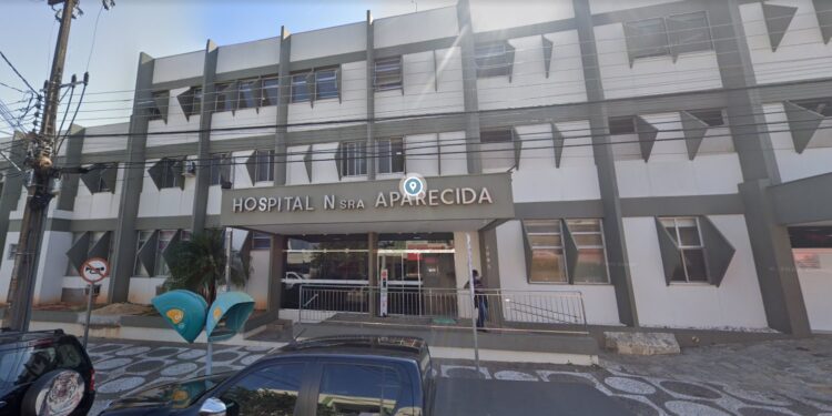 No Paraná, homem que preparava corpo para velório descobre que vítima estava viva e Samu é chamado