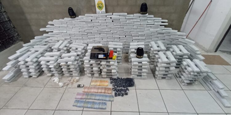 ROTAM apreende 685 quilos de drogas durante ação na região metropolitana de Curitiba