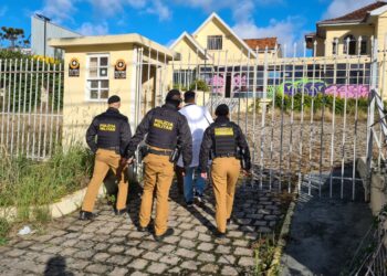 Homem é brutalmente assassinado em imóvel abandonado que funcionou clínica pediátrica