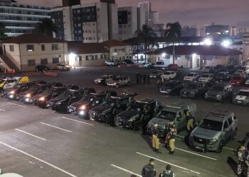 Polícia Militar deflagra operação contra o tráfico de drogas em bairro de Curitiba