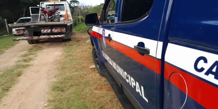 Moto furtada em Santa Catarina é recuperada pela Guarda Municipal na RMC