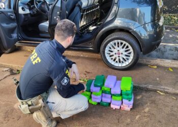 PRF localiza 28 kg de cocaína escondidos em tanque de combustível