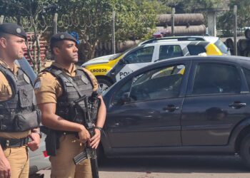 Ladrões de residência enfrentam a ROTAM na Linha Verde e um morre em confronto