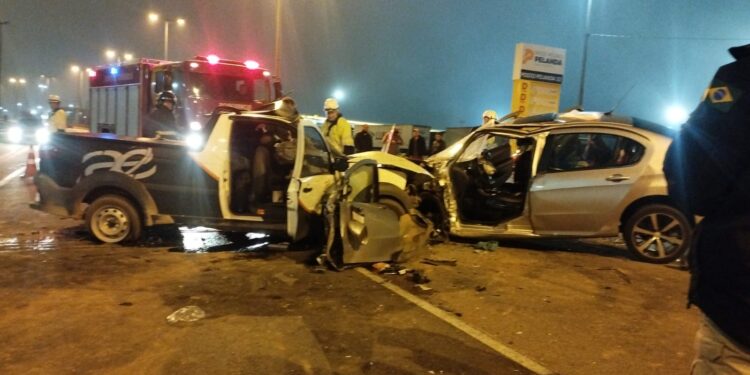 Veículo na contramão provoca tragédia na BR-116