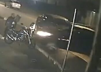 Motorista invade churrascaria e foge em Curitiba
