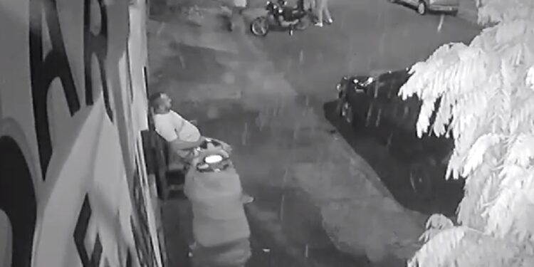 Câmeras de segurança registraram atentado em bar que vitimou proprietário, veja o vídeo