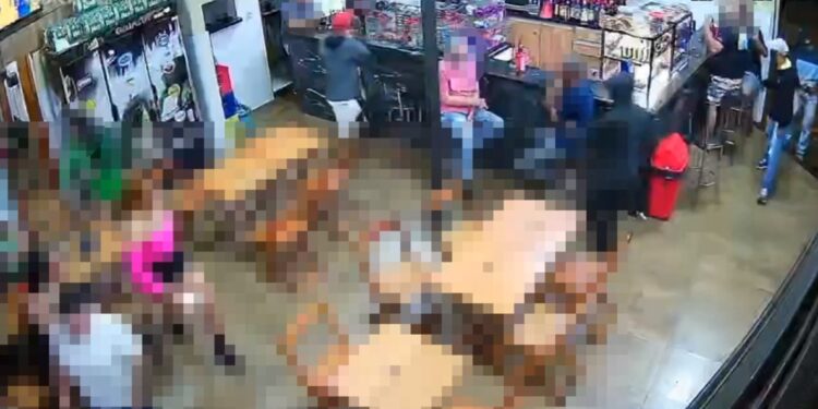 Policial de folga reage a tentativa de assalto em bar no Paraná e mata ladrão