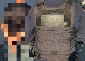 Homem passa a noite na farra, usa drogas, bebe e acaba preso ao ser flagrado dirigindo