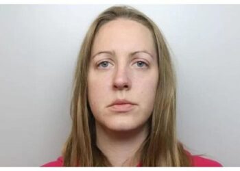 Enfermeira é condenada à prisão perpétua por assassinatos de bebês