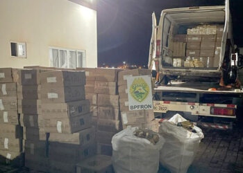 PMPR apreende 5,1 mil pacotes de cigarros na fronteira entre Brasil e Argentina