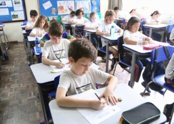 Cadastramento para pré-escola e 1º ano na rede de ensino Curitiba começa no dia 25