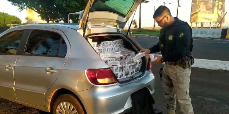 PRF apreende cargas de eletrônicos, cigarros e maconha em intervalo de 8h