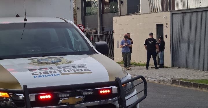 Divisão de Homicídios prende suspeitos de homicídio ocorrido no Centro Cívico em Curitiba