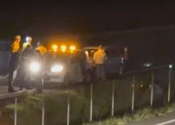 Após acidente na BR-277, motorista bêbado bate em carro do DER que sinalizava a pista