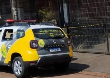 Ladrão leva bicicleta de mercado, mas acaba deixando um dedo para trás
