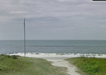 Homens morrem após se afogarem no litoral paranaense