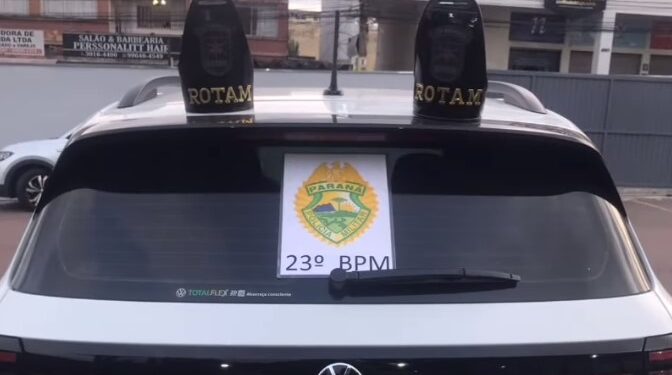 Após denúncia anônima, ROTAM recupera carro roubado e encontra mais de 300 kg de maconha, em Curitiba