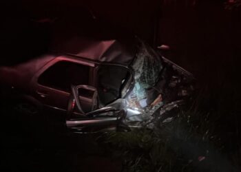 Colisão entre carros deixa um morto e seis feridos na RMC