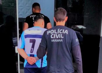 Polícia Civil prende criminoso que roubava celulares de pedestres na rua